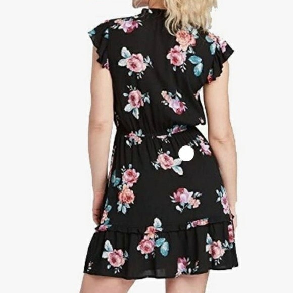 Black floral print short flutter sleeve dress size small - Picture 2 of 8